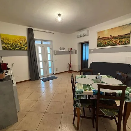 Casa Domus Oppiorum